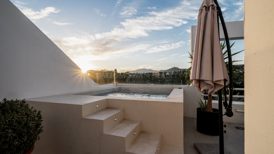 Nueva Andalucia, Penthouse à vendre à Alcores del Golf, Nueva Andalucia