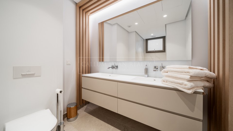 Benahavis, Brand new luxury apartment with panoramic views in La Quinta