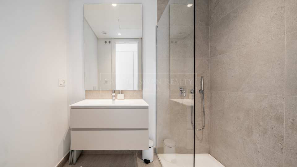 Benahavis, Brand new luxury apartment with panoramic views in La Quinta