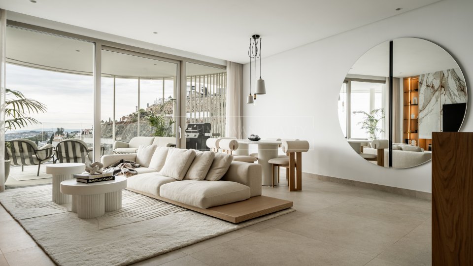 Benahavis, Brand new luxury apartment with panoramic views in La Quinta