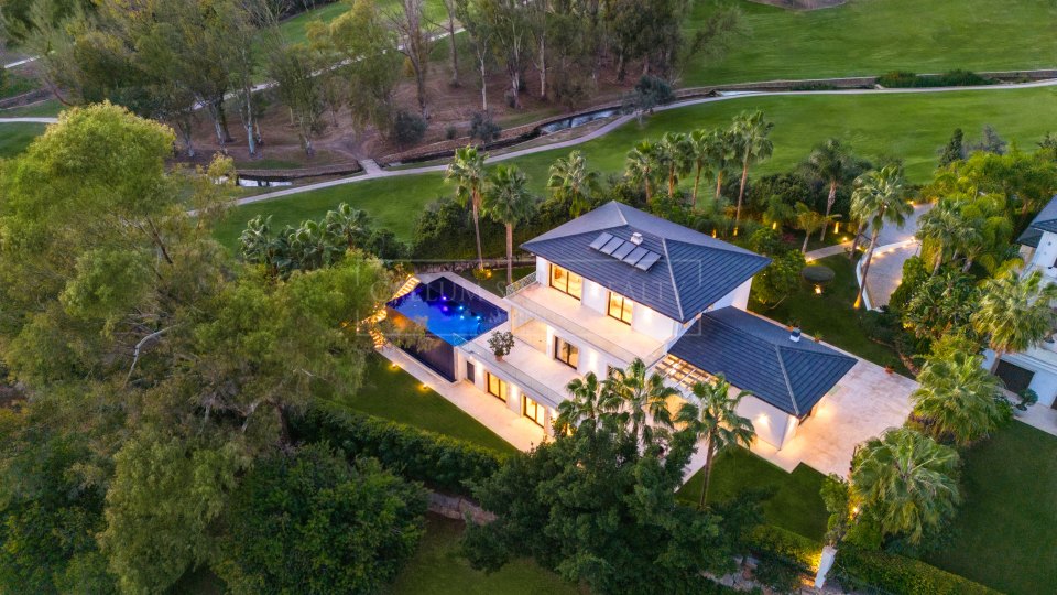 Nueva Andalucia, Villa de lujo en primera línea de golf en venta en Nueva Andalucía