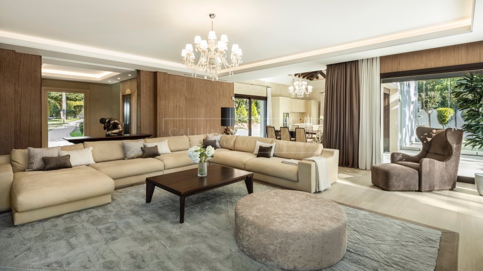 Nueva Andalucia, Villa de lujo en primera línea de golf en venta en Nueva Andalucía