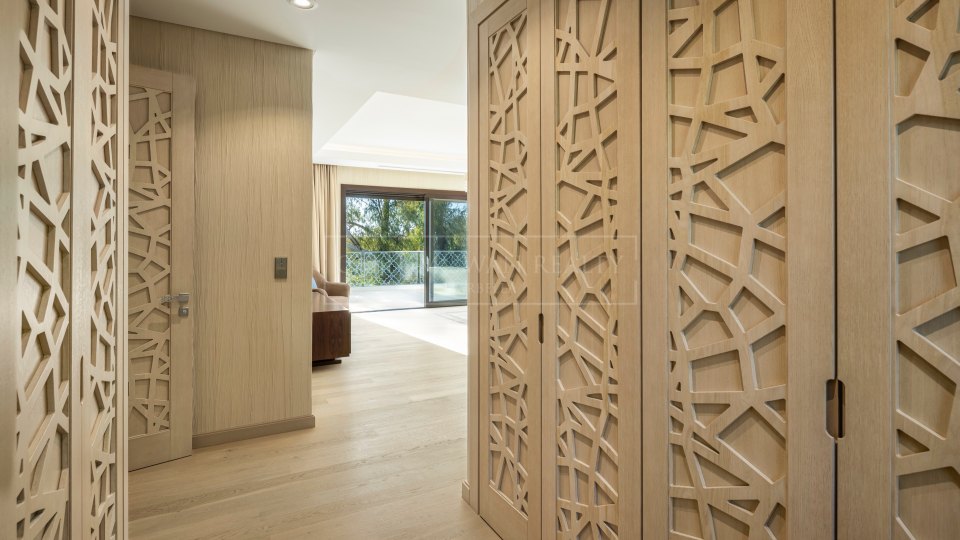Nueva Andalucia, Villa de lujo en primera línea de golf en venta en Nueva Andalucía