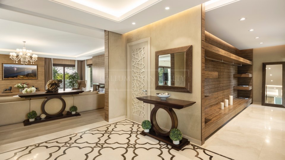 Nueva Andalucia, Villa de lujo en primera línea de golf en venta en Nueva Andalucía