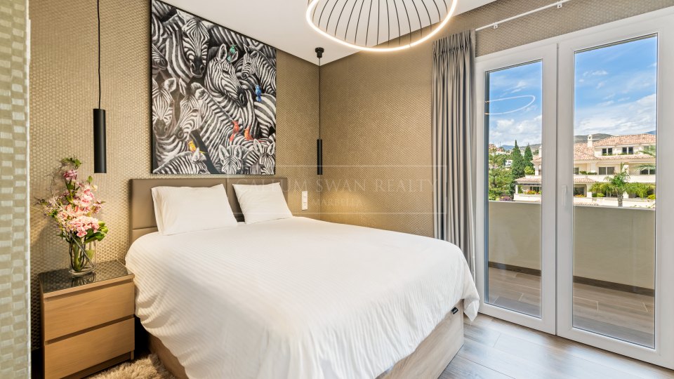 Nueva Andalucia, Superbe penthouse duplex à vendre à Las Alamandas