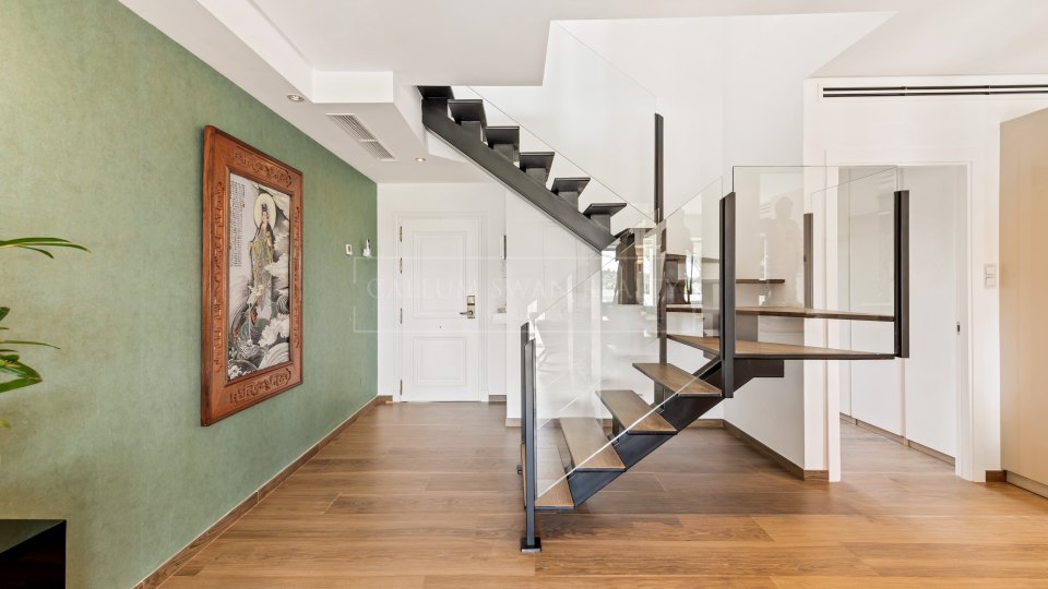 Nueva Andalucia, Superbe penthouse duplex à vendre à Las Alamandas