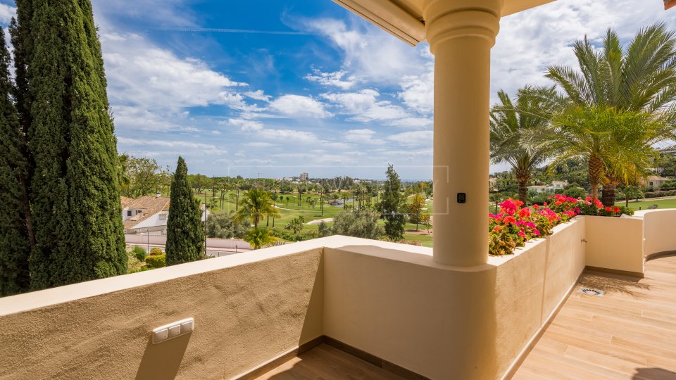 Nueva Andalucia, Superbe penthouse duplex à vendre à Las Alamandas