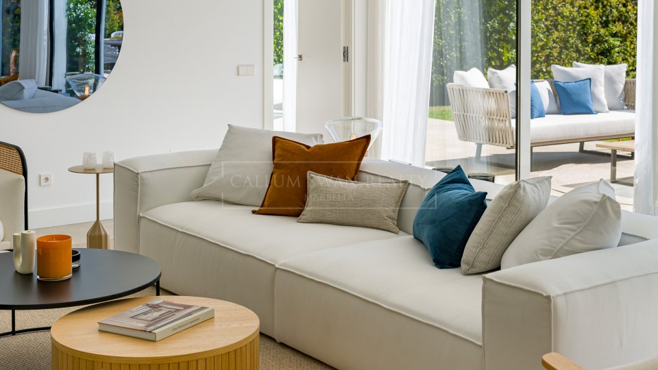 Nueva Andalucia, Bungalow de luxe élégant à Nueva Andalucía de plain-pied