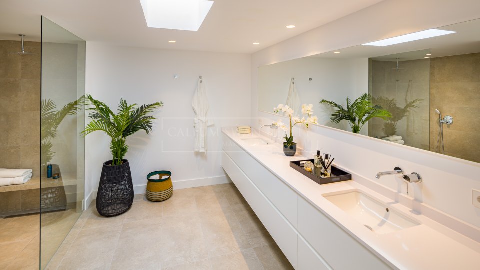 Nueva Andalucia, Bungalow de luxe élégant à Nueva Andalucía de plain-pied