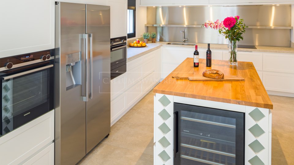 Nueva Andalucia, Bungalow de luxe élégant à Nueva Andalucía de plain-pied