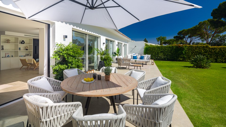 Nueva Andalucia, Bungalow de luxe élégant à Nueva Andalucía de plain-pied