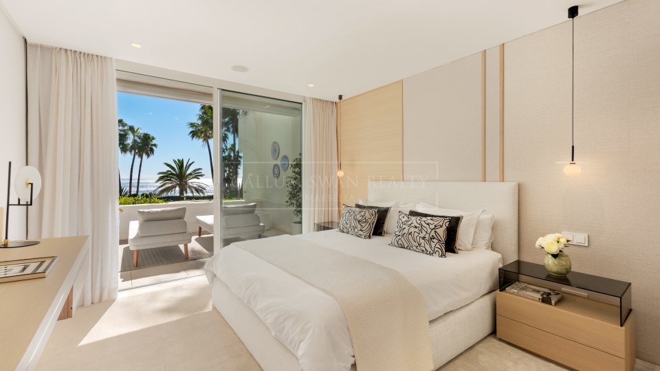 Marbella Golden Mile, Un joyau unique en bord de mer à Marina Puente Romano