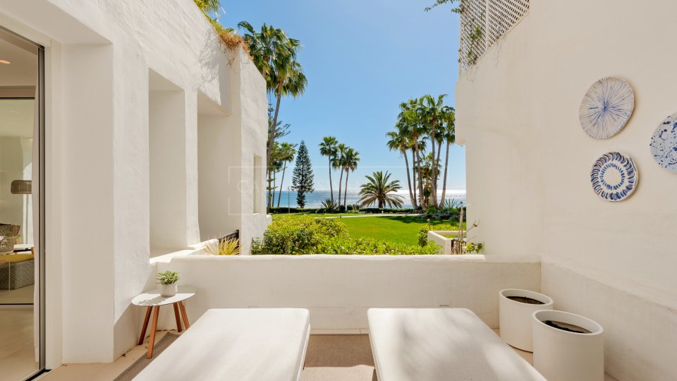 Marbella Golden Mile, Un joyau unique en bord de mer à Marina Puente Romano