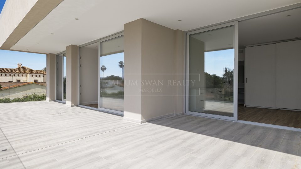 San Pedro de Alcantara, Beachside family villa in San Pedro de Alcántara