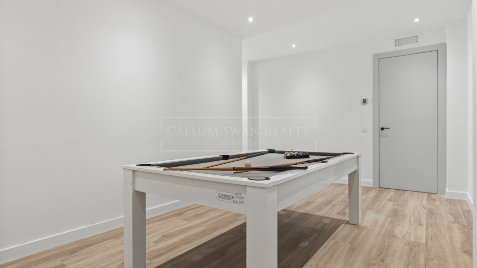 San Pedro de Alcantara, Beachside family villa in San Pedro de Alcántara
