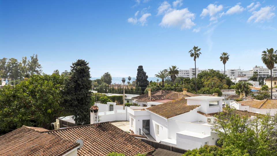 San Pedro de Alcantara, Beachside family villa in San Pedro de Alcántara
