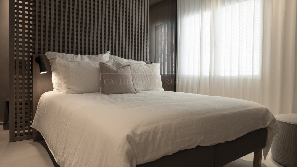 Estepona, Ático dúplex frente al mar con todas las comodidades a mano Estepona