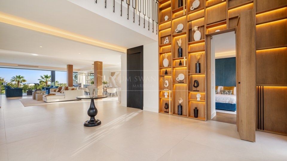 Nueva Andalucia, Villa contemporánea con vistas al campo de golf en el Valle del Golf, Marbella