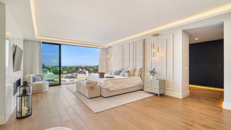 Nueva Andalucia, Villa contemporánea con vistas al campo de golf en el Valle del Golf, Marbella