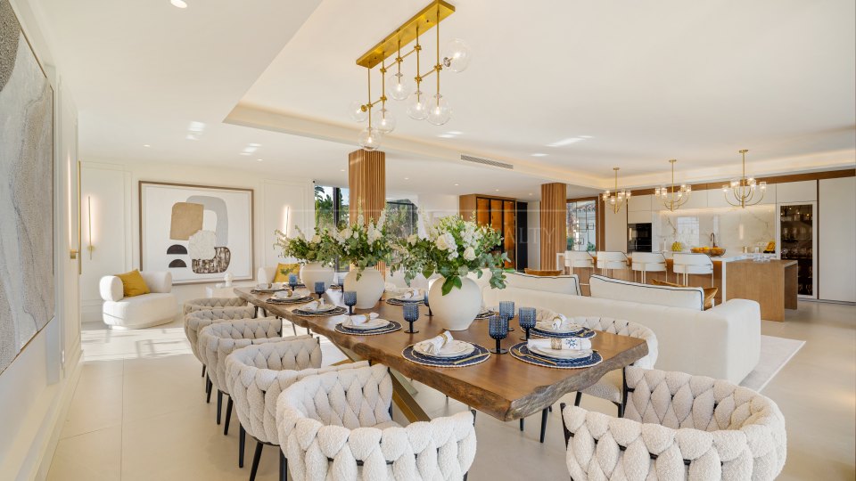 Nueva Andalucia, Villa contemporánea con vistas al campo de golf en el Valle del Golf, Marbella