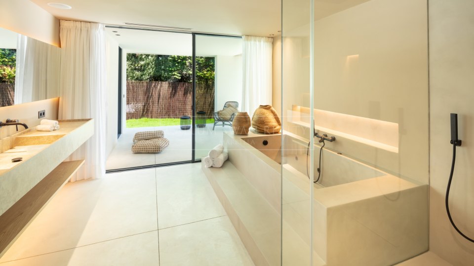 Nueva Andalucia, Golfside Villa in Marbella’s Nueva Andalucia Golf Valley