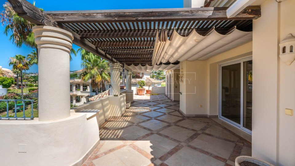 Nueva Andalucia, Spacious Duplex Penthouse in Nueva Andalucia’s Golf Valley, Marbella