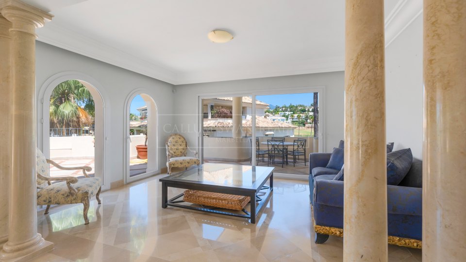 Nueva Andalucia, Spacious Duplex Penthouse in Nueva Andalucia’s Golf Valley, Marbella