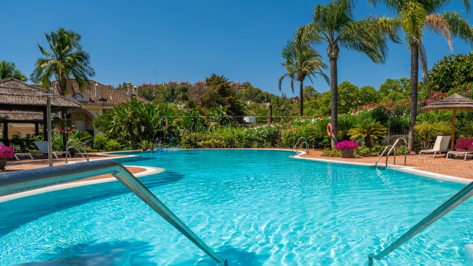 Nueva Andalucia, Spacious Duplex Penthouse in Nueva Andalucia’s Golf Valley, Marbella