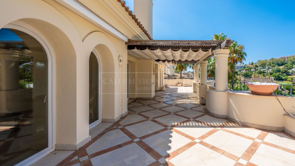 Nueva Andalucia, Spacious Duplex Penthouse in Nueva Andalucia’s Golf Valley, Marbella