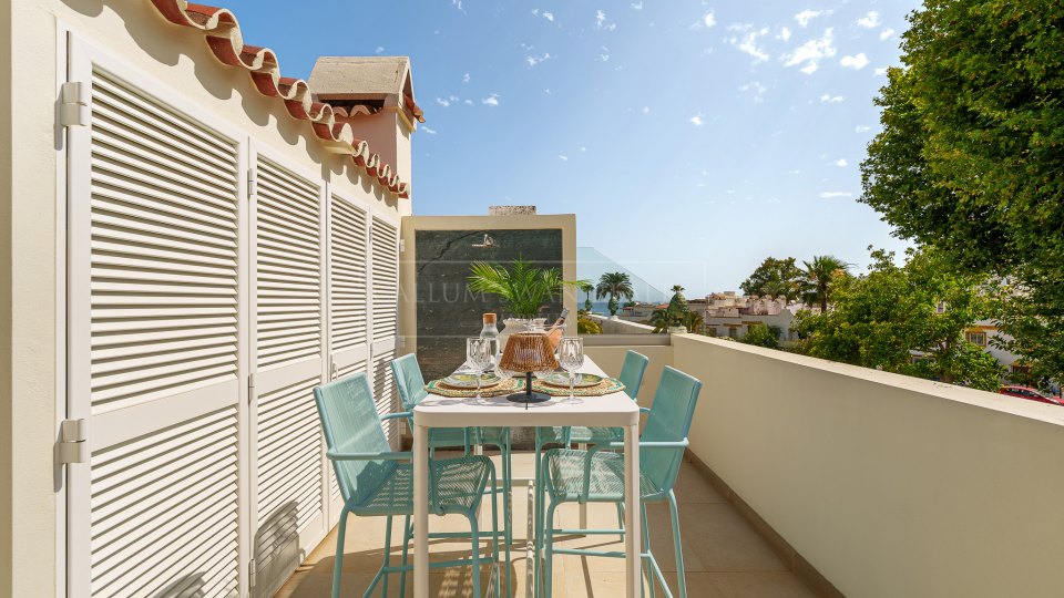 Marbella Golden Mile, Contemporary Beachside Townhouse on Marbella’s Golden Mile