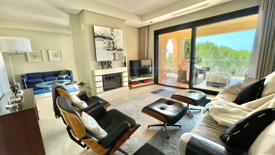 Benahavis, Charmant appartement de deux chambres à vendre à La Quinta, Benahavis