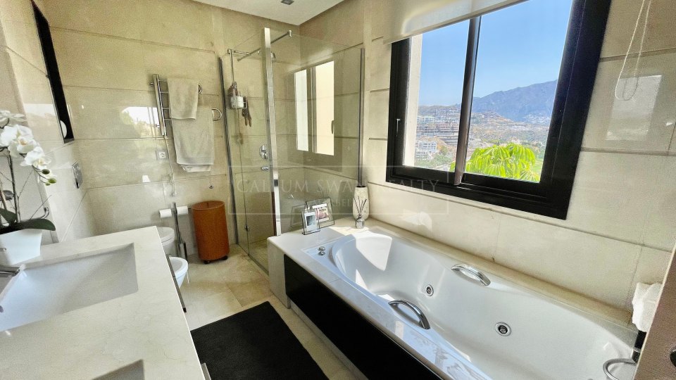 Benahavis, Charmant appartement de deux chambres à vendre à La Quinta, Benahavis