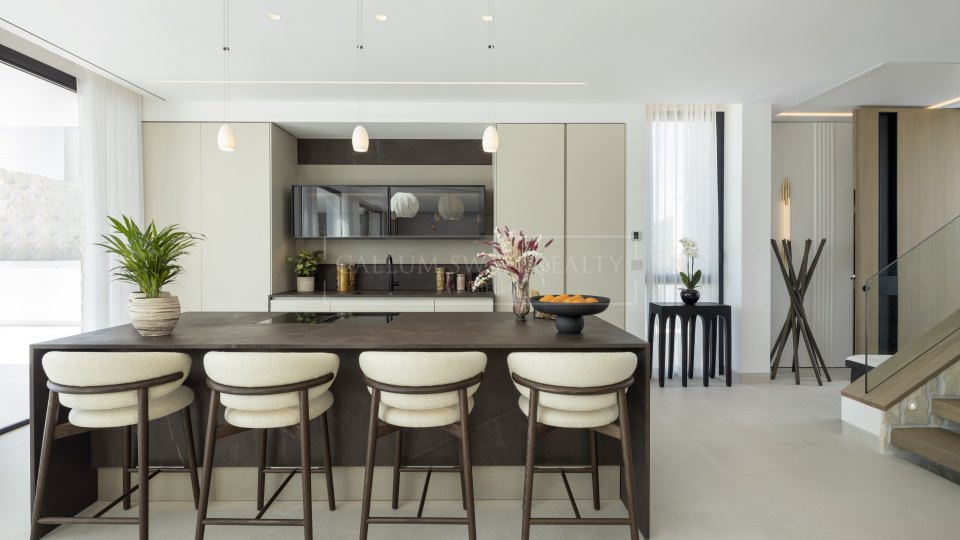 Benahavis, Villa de lujo en exclusiva urbanización cerrada en La Quinta, Benahavís