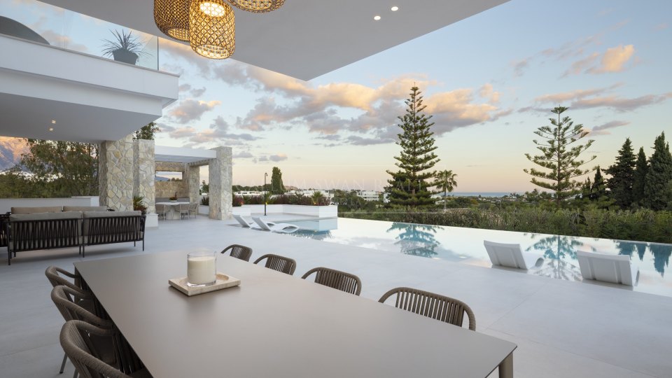 Benahavis, Villa de lujo en exclusiva urbanización cerrada en La Quinta, Benahavís