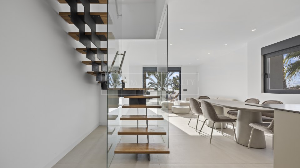 Estepona, Penthouse moderne avec vue sur la mer à El Paraiso, Estepona