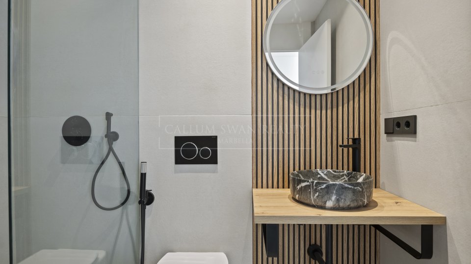 Estepona, Penthouse moderne avec vue sur la mer à El Paraiso, Estepona