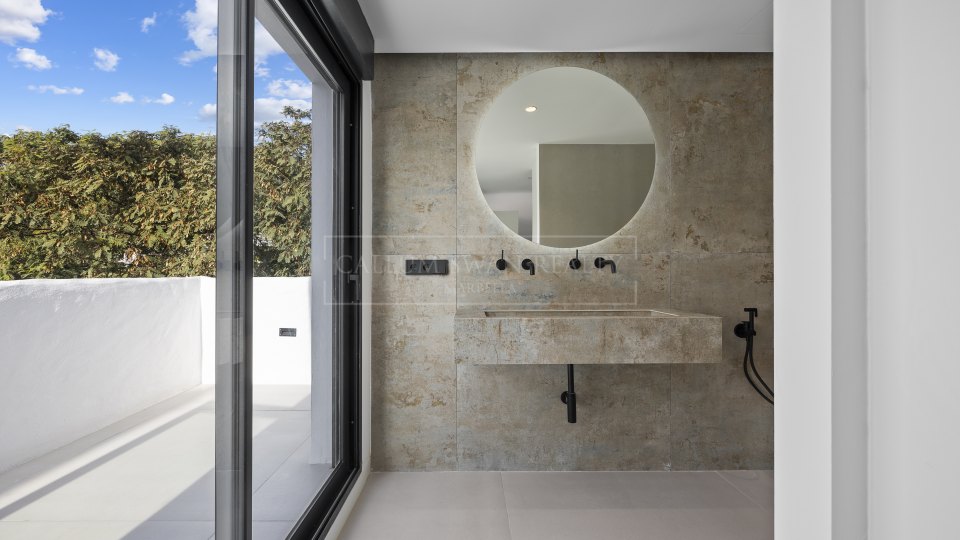 Estepona, Penthouse moderne avec vue sur la mer à El Paraiso, Estepona