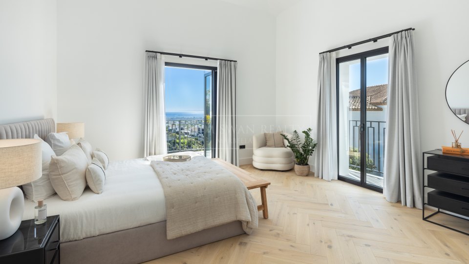 Benahavis, Moderna villa de estilo español con vistas panorámicas en La Quinta