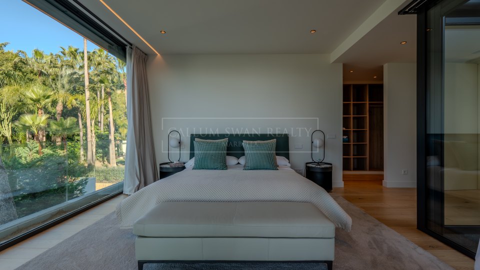 Marbella Golden Mile, Contemporary Five-Bedroom Villa in Rocío de Nagüeles, Marbella’s Golden Mile