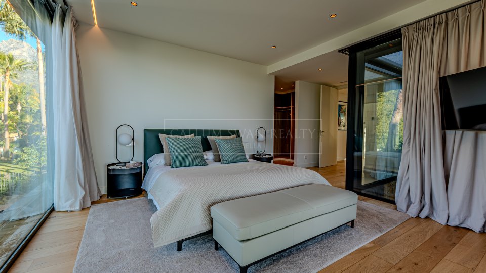 Marbella Golden Mile, Contemporary Five-Bedroom Villa in Rocío de Nagüeles, Marbella’s Golden Mile
