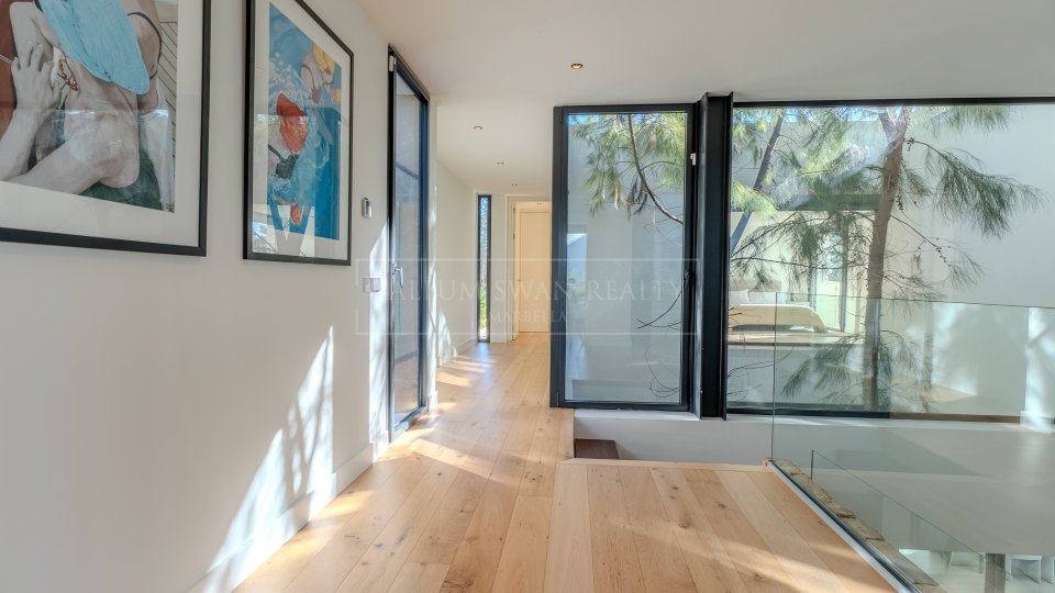 Marbella Golden Mile, Contemporary Five-Bedroom Villa in Rocío de Nagüeles, Marbella’s Golden Mile
