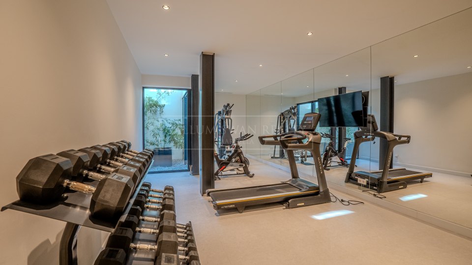 Marbella Golden Mile, Contemporary Five-Bedroom Villa in Rocío de Nagüeles, Marbella’s Golden Mile