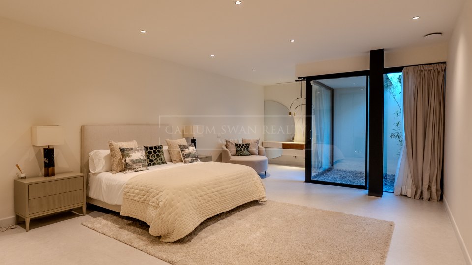 Marbella Golden Mile, Contemporary Five-Bedroom Villa in Rocío de Nagüeles, Marbella’s Golden Mile