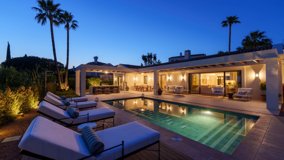 Nueva Andalucia, Villa élégante de style méditerranéen dans la vallée de golf de Nueva Andalucía