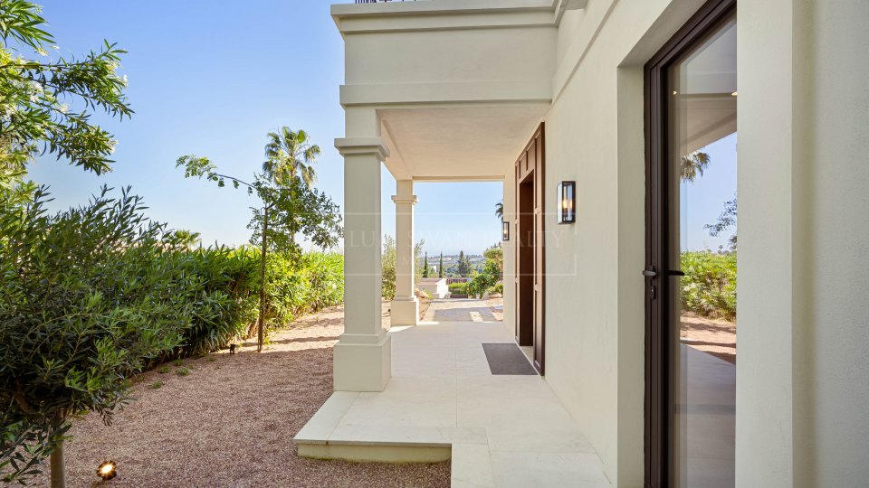 Nueva Andalucia, Villa élégante de style méditerranéen dans la vallée de golf de Nueva Andalucía