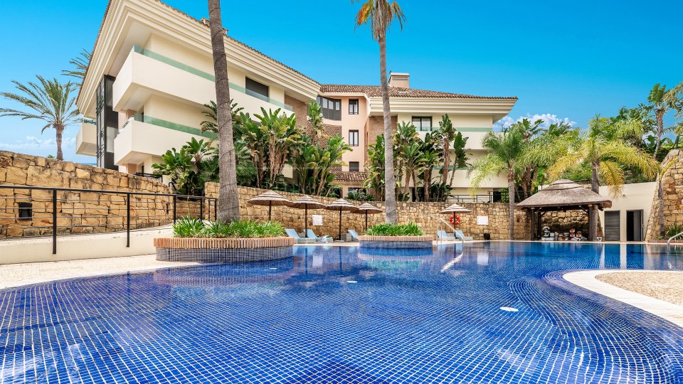 Marbella Est, Appartement élégant de trois chambres à Los Monteros Park, Marbella Est