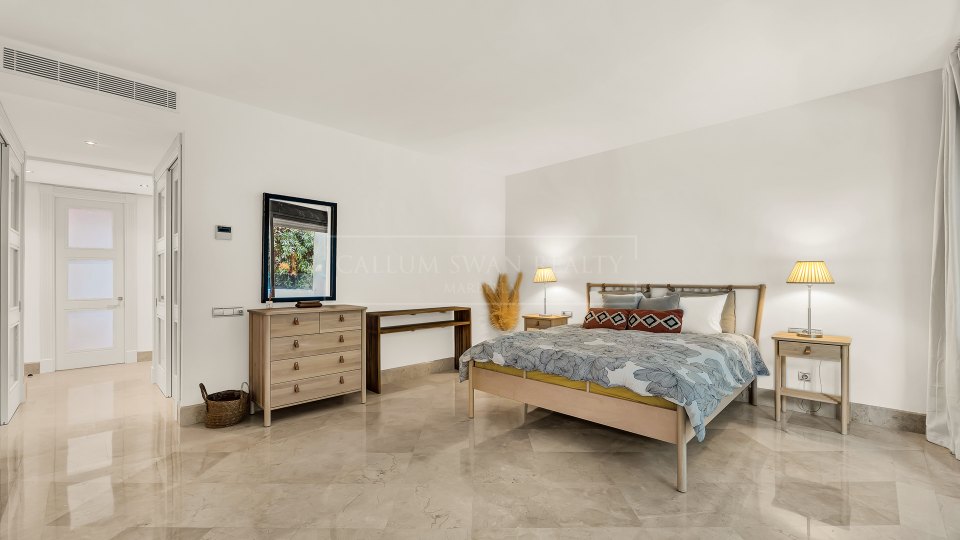 Marbella Est, Appartement élégant de trois chambres à Los Monteros Park, Marbella Est