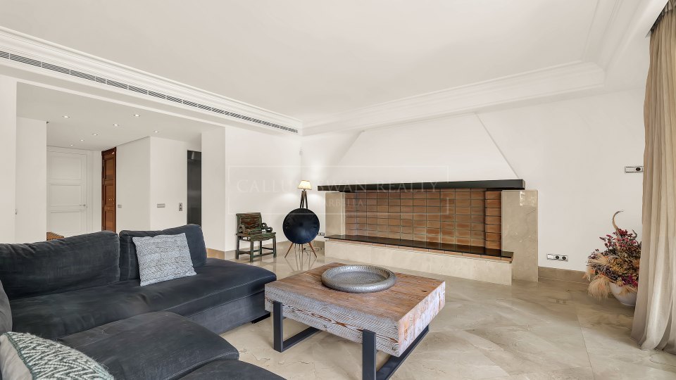 Marbella Est, Appartement élégant de trois chambres à Los Monteros Park, Marbella Est