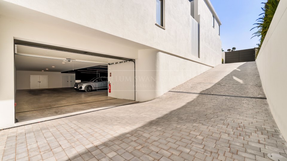 San Pedro de Alcantara, Villa contemporánea de lujo en Guadalmina Alta