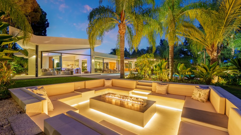 Marbella East, Private Contemporary Villa for Sale in Las Chapas, Marbella